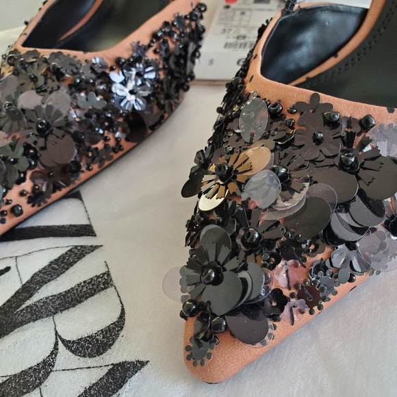 SLINGBACK HIGH HEELS WITH SEQUINS - Picture 6 of 13